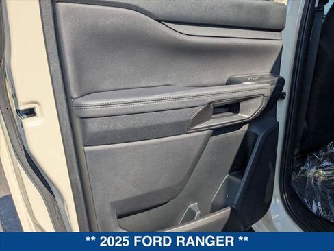 New 2025 Ford Ranger Lariat w/ Black Appearance Package image 17