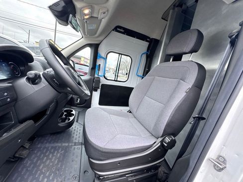 Used 2024 RAM ProMaster 3500 FWD image 17