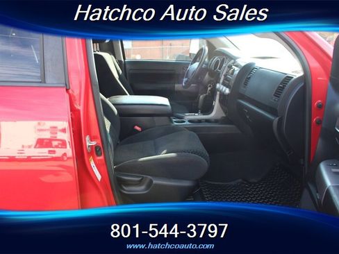 Used 2012 Toyota Tundra 4x4 CrewMax image 22