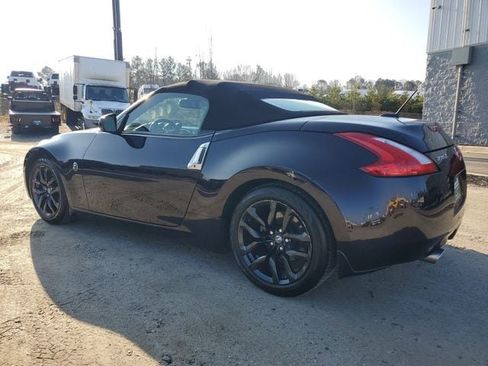 Used 2017 Nissan 370Z Touring image 7