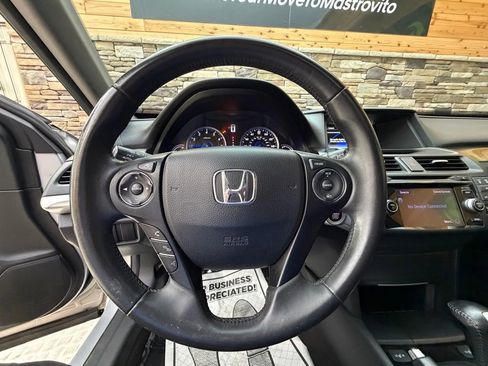 Used 2015 Honda Crosstour EX-L image 17