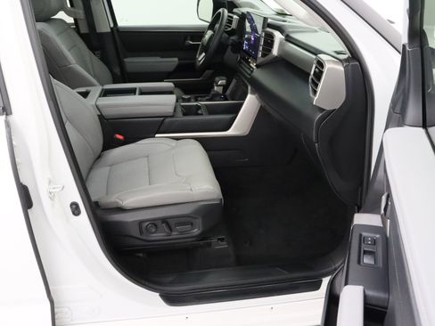 Used 2024 Toyota Tundra Limited image 41
