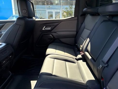 Used 2026 Chevrolet Silverado EV Trail Boss AWD/4WD image 14