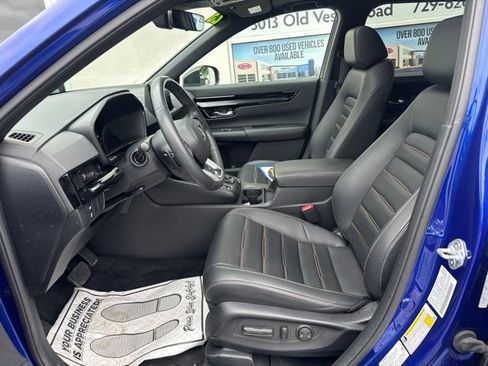 Used 2023 Honda CR-V Sport Touring image 9