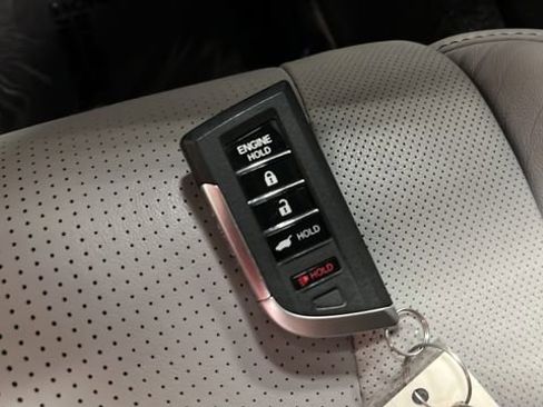 Used 2022 Acura MDX SH-AWD w/ Advance Package image 42