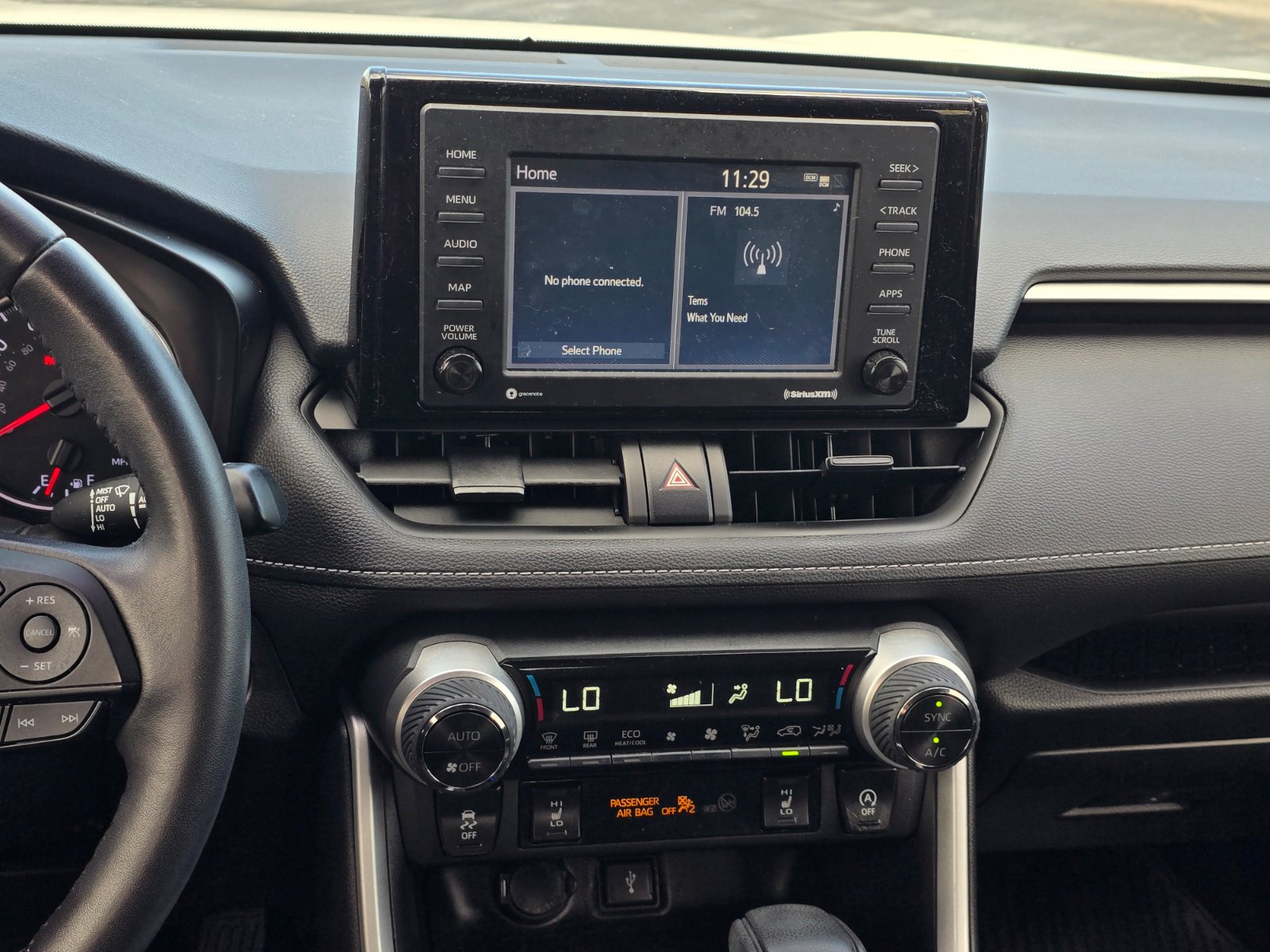 Used 2022 Toyota RAV4 XLE w/ Convenience Package AWD/4WD image 16