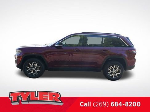 New 2025 Jeep Grand Cherokee Limited w/ Luxury Tech Group II AWD/4WD image 4