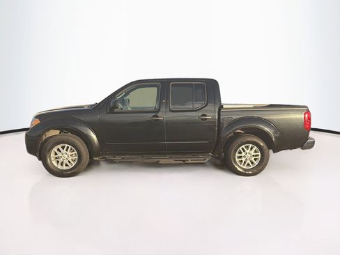 Used 2017 Nissan Frontier SV AWD/4WD image 4