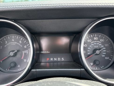 Used 2022 Ford Mustang Premium RWD image 9