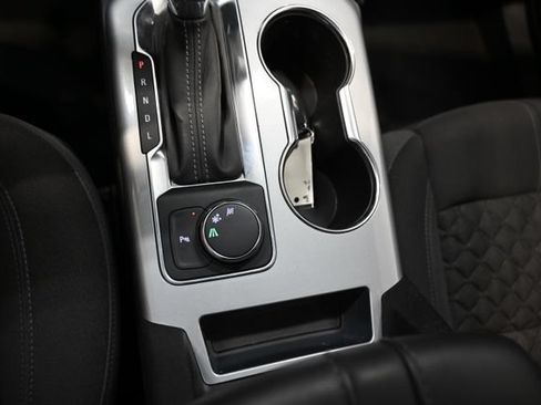 Used 2020 Chevrolet Blazer LT FWD image 19