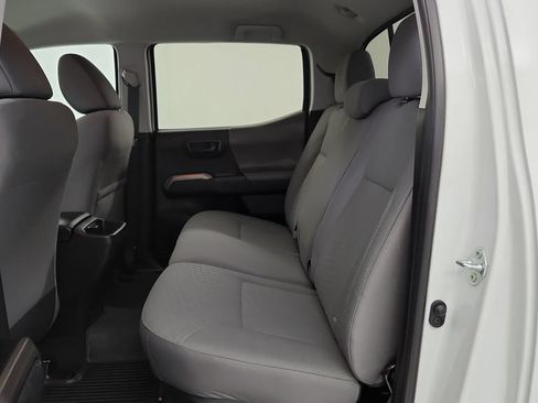 Used 2023 Toyota Tacoma SR5 AWD/4WD image 21