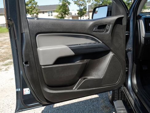 Used 2019 Chevrolet Colorado W/T w/ WT Convenience Package image 37