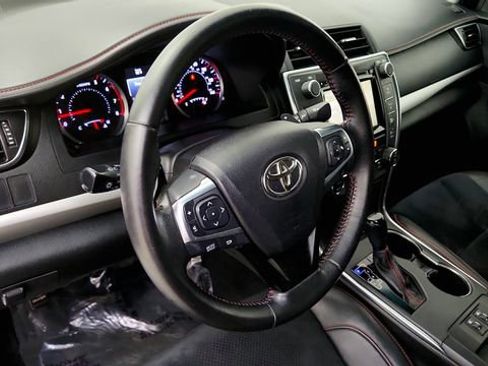 Used 2015 Toyota Camry XSE FWD image 47