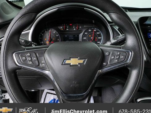 Used 2024 Chevrolet Malibu LT FWD image 8