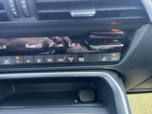 Certified 2025 MAZDA CX-90 3.3 Turbo w/ Preferred Package image 21