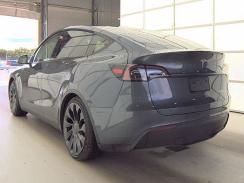 Used 2023 Tesla Model Y Long Range AWD/4WD image 2