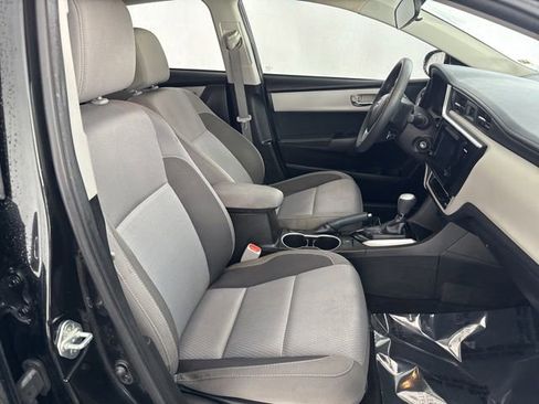 Used 2017 Toyota Corolla LE w/ Carpet Mat Package (TMS) FWD image 24