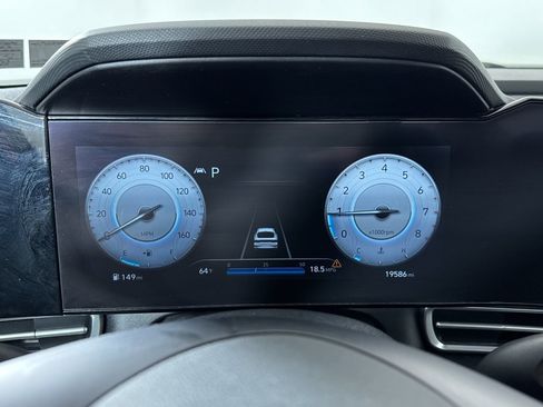 Used 2023 Hyundai Elantra SEL w/ Convenience Package image 10