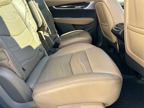 Certified 2023 Cadillac XT6 Sport w/ Platinum Package image 15