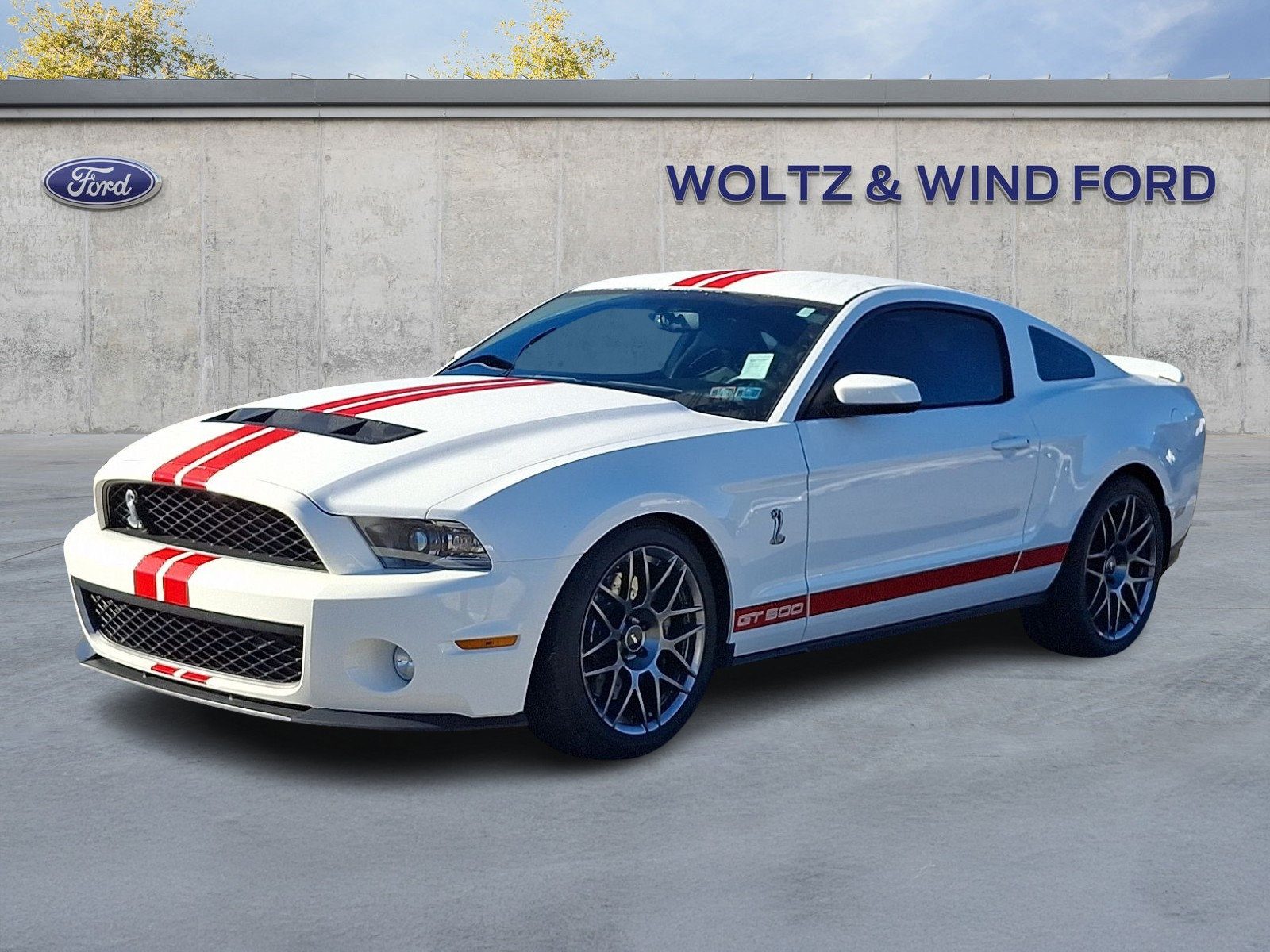 Used 2012 Ford Mustang Shelby GT500 w/ SVT Performance Pkg RWD image 3