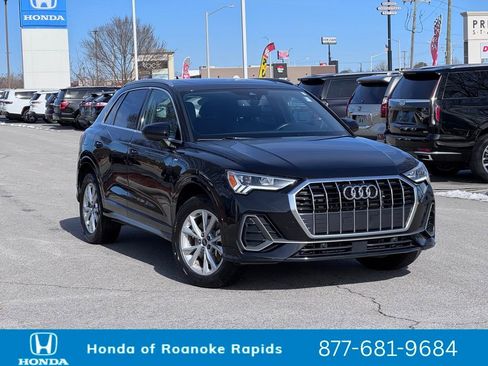 Used 2024 Audi Q3 2.0T Premium image 46