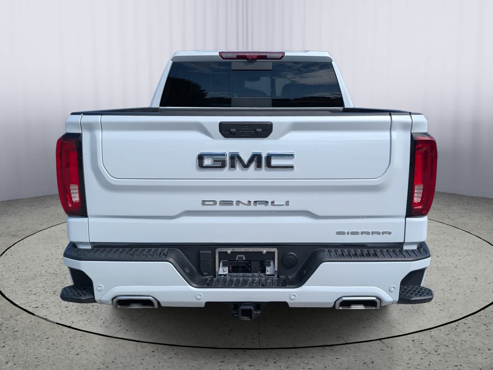 Certified 2026 GMC Sierra 1500 Denali Ultimate AWD/4WD image 4