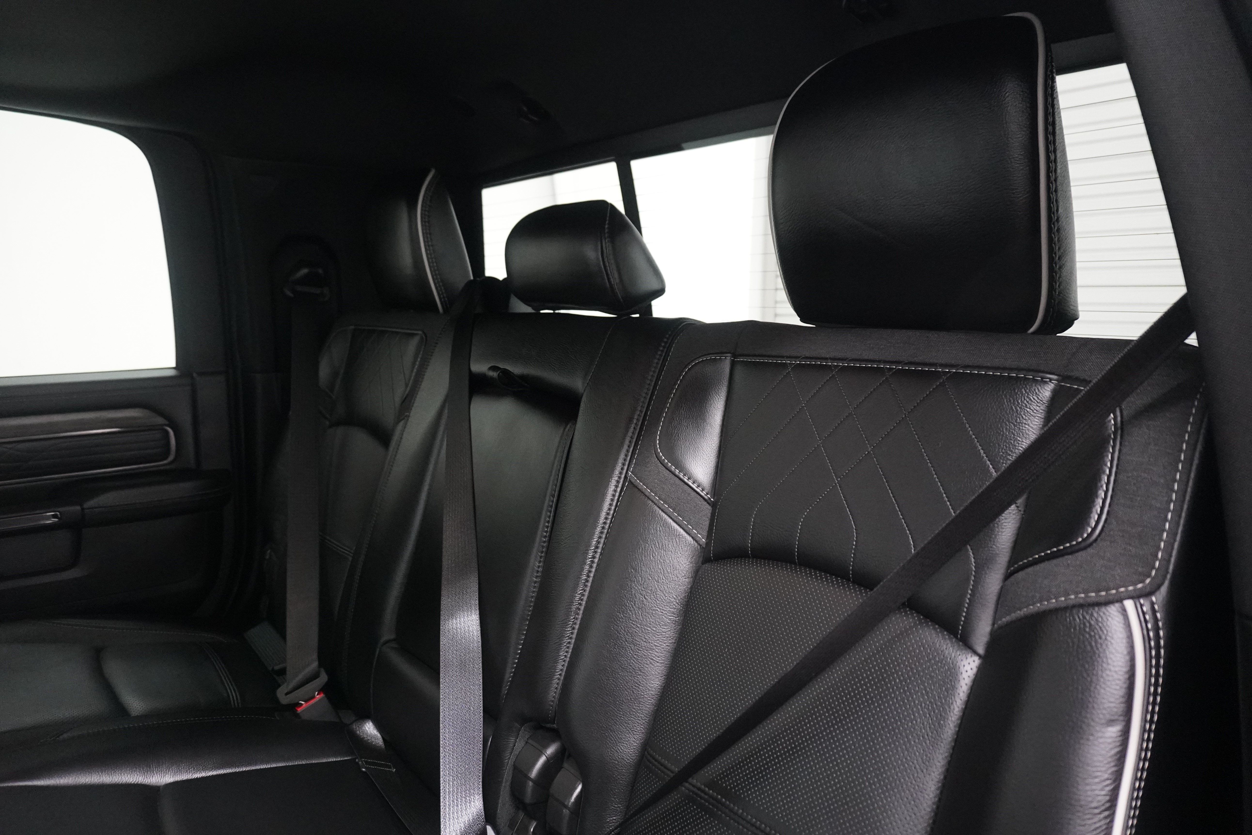 Used 2025 RAM 3500 Limited AWD/4WD image 15