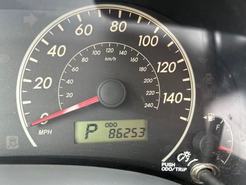 Used 2010 Toyota Corolla LE FWD image 14