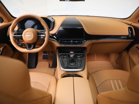 New 2026 Aston Martin DBX 707 image 22