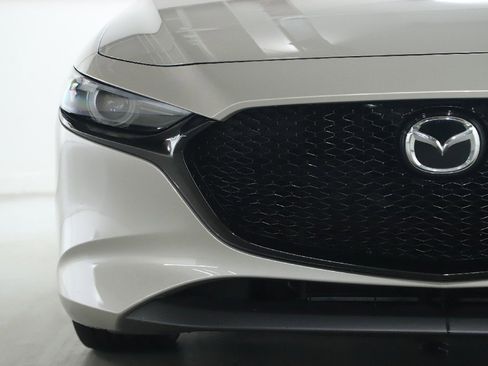 Used 2022 MAZDA MAZDA3 s image 6