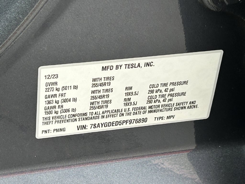 Used 2023 Tesla Model Y 2WD image 29