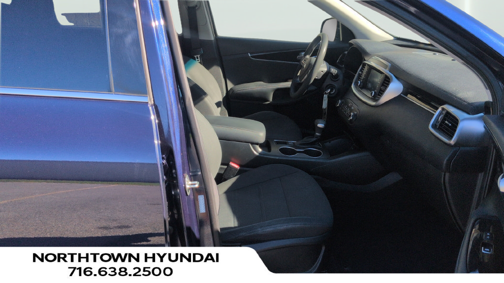 Used 2020 Kia Sorento LX FWD image 13