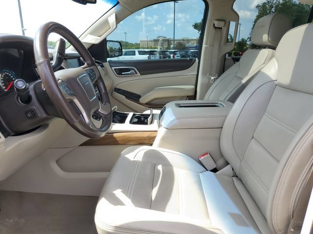 Used 2020 GMC Yukon Denali w/ Denali Ultimate Package AWD/4WD image 8