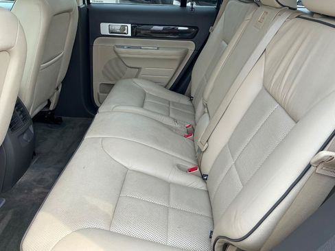 Used 2010 Lincoln MKX AWD image 14