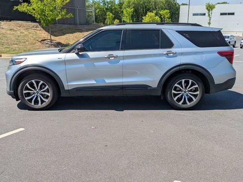Used 2022 Ford Explorer ST-Line w/ Class IV Trailer Tow Package RWD image 7