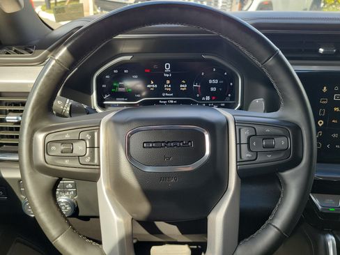 Used 2023 GMC Sierra 1500 Denali w/ Denali Reserve Package AWD/4WD image 19