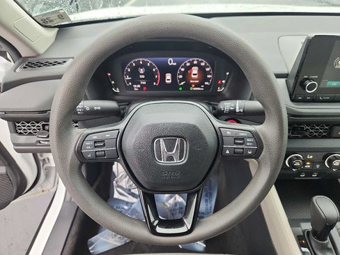 Used 2023 Honda Accord LX image 19