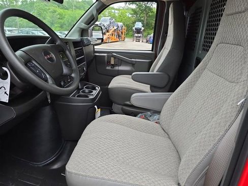 New 2025 GMC Savana 2500 w/ Driver Convenience Package image 10