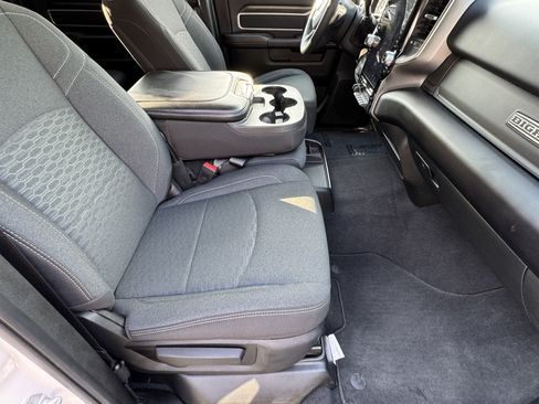 Certified 2025 RAM 2500 Big Horn AWD/4WD image 15