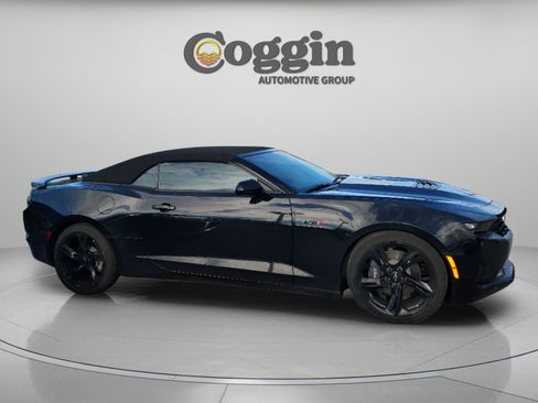 Used 2022 Chevrolet Camaro LT w/ RS Package RWD image 5