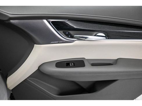 Used 2020 Cadillac XT6 Premium Luxury AWD/4WD image 19