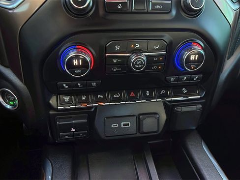 Certified 2020 Chevrolet Silverado 2500 High Country w/ Z71 Off-Road Package image 30