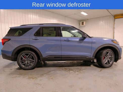 New 2026 Ford Explorer ST-Line w/ ST-Line Street Pack image 8