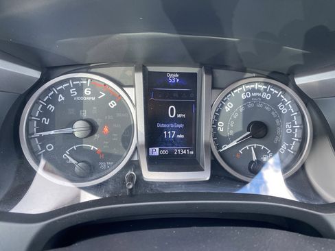 Used 2023 Toyota Tacoma Limited image 18