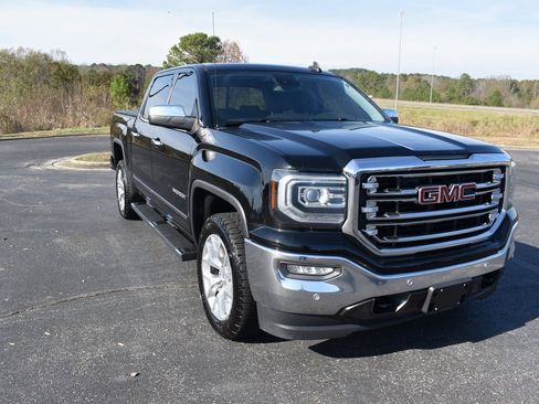 Used 2018 GMC Sierra 1500 SLT image 1