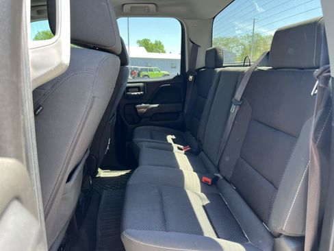 Used 2017 GMC Sierra 1500 SLE w/ SLE Value Package AWD/4WD image 4
