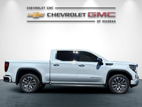 New 2026 GMC Sierra 1500 Denali w/ Denali Reserve Package AWD/4WD image 2