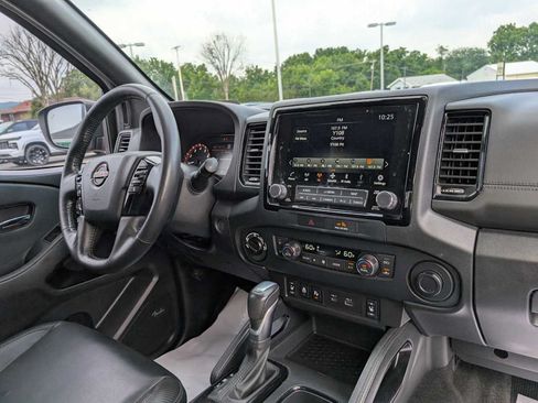 Used 2022 Nissan Frontier PRO-4X w/ Pro-4X Premium Package AWD/4WD image 42