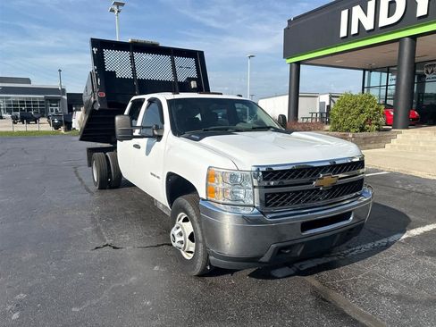 Used 2012 Chevrolet Silverado 3500 W/T AWD/4WD image 2