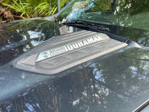 Used 2020 Chevrolet Silverado 2500 LT w/ Texas Edition image 16